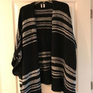 Bcbgmaxazria poncho